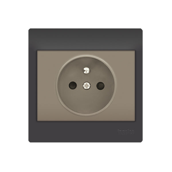 PRISE 2P+T COULEUR MARRON / BLANC . INGELEC