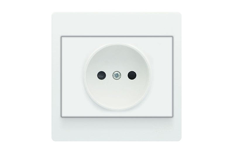 PRISE 2P COULEUR MARRON / BLANC . INGELEC