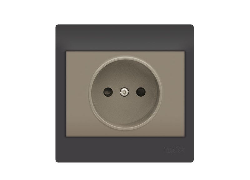 PRISE 2P COULEUR MARRON / BLANC . INGELEC